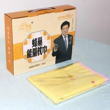 供应会销礼品蜂巢养生能量枕巾磁疗枕巾4575带盒装低价热卖图片