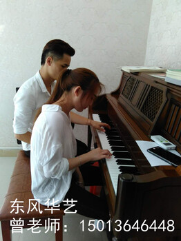 龙岗学钢琴多久能弹流行曲龙城广场钢琴培训