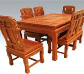 竹节大红酸枝餐台家具设计充分利用了木材的优美花纹