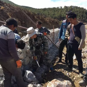 格宾石笼水利工程河道格宾网格宾网护坡规格