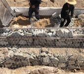 新建铅丝笼排水沟——防汛物资