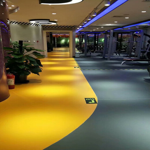 健身房的地板安装健身房弹性地板