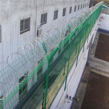 軍事基地刀片網(wǎng)&遼寧軍事基地刀片網(wǎng)&軍事基地防護(hù)網(wǎng)