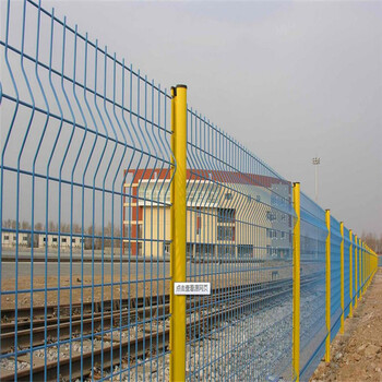 柳州铁丝网厂家、柳州种植铁丝网、柳州圈地铁丝网、柳州养鸡铁丝围栏网