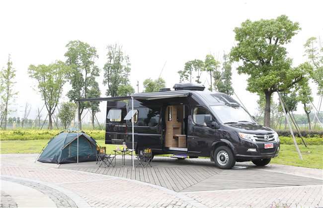 上海金山C型大空间旅居车厂家