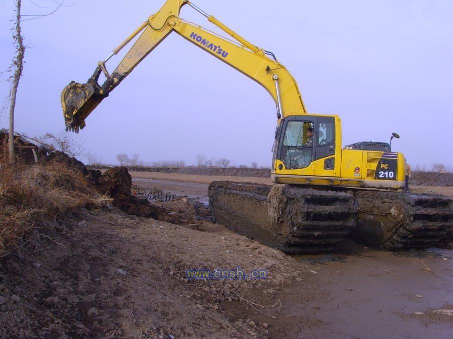 成都-水上挖掘机-河道清淤挖掘机出租