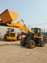 廠家供應(yīng)農(nóng)用鏟車建筑工程輪式裝載機(jī)節(jié)能