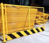 广州建筑工地铁丝网防护栏电梯门钢板网喷塑护栏冲孔网围挡现货
