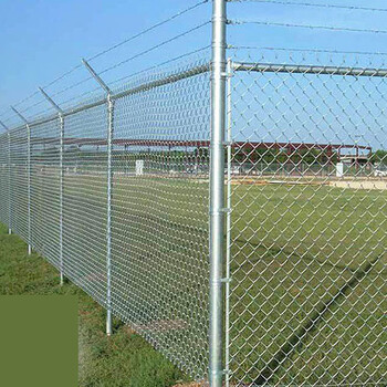 惠州体育场防撞护栏东莞勾花网护栏电镀锌丝勾网