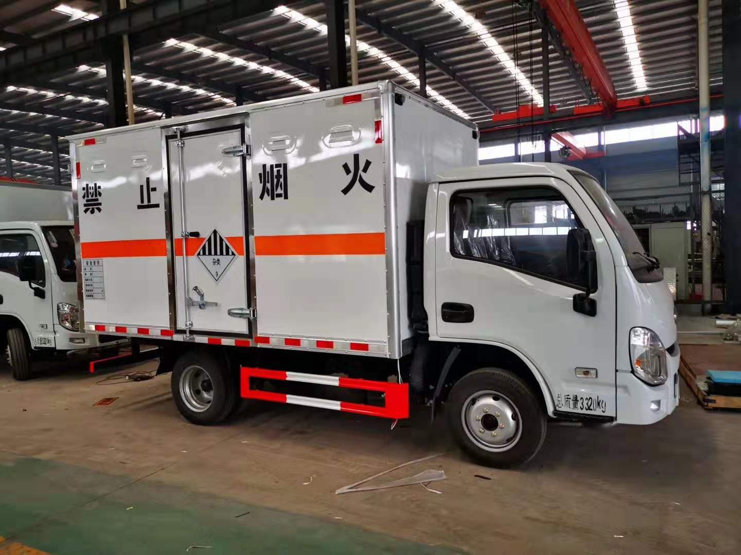 国六新规黄南藏族自治州4米混装同载运输车哪里有现车