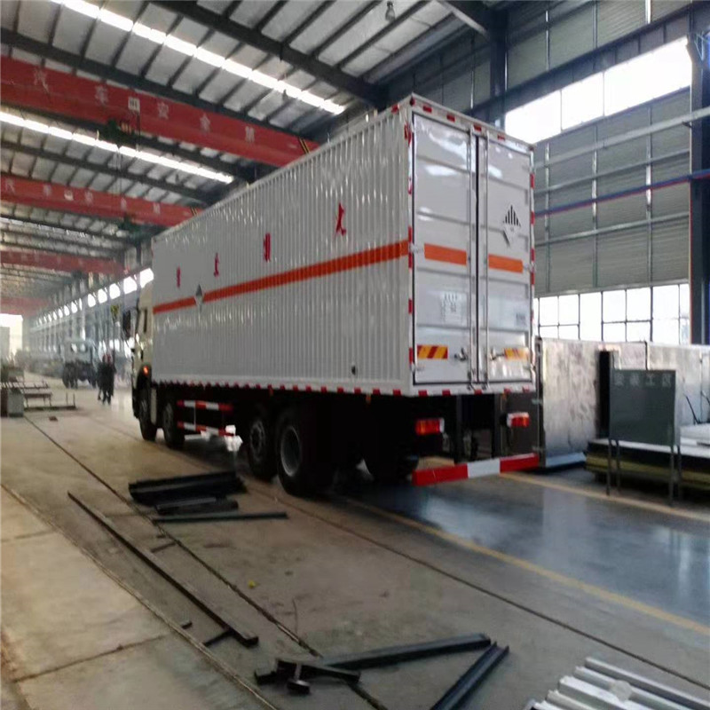 黄山运输甲醇5米运输车生产厂家