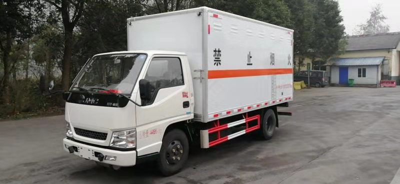 荆门东风10吨腐蚀品运输车具体介绍危险品车