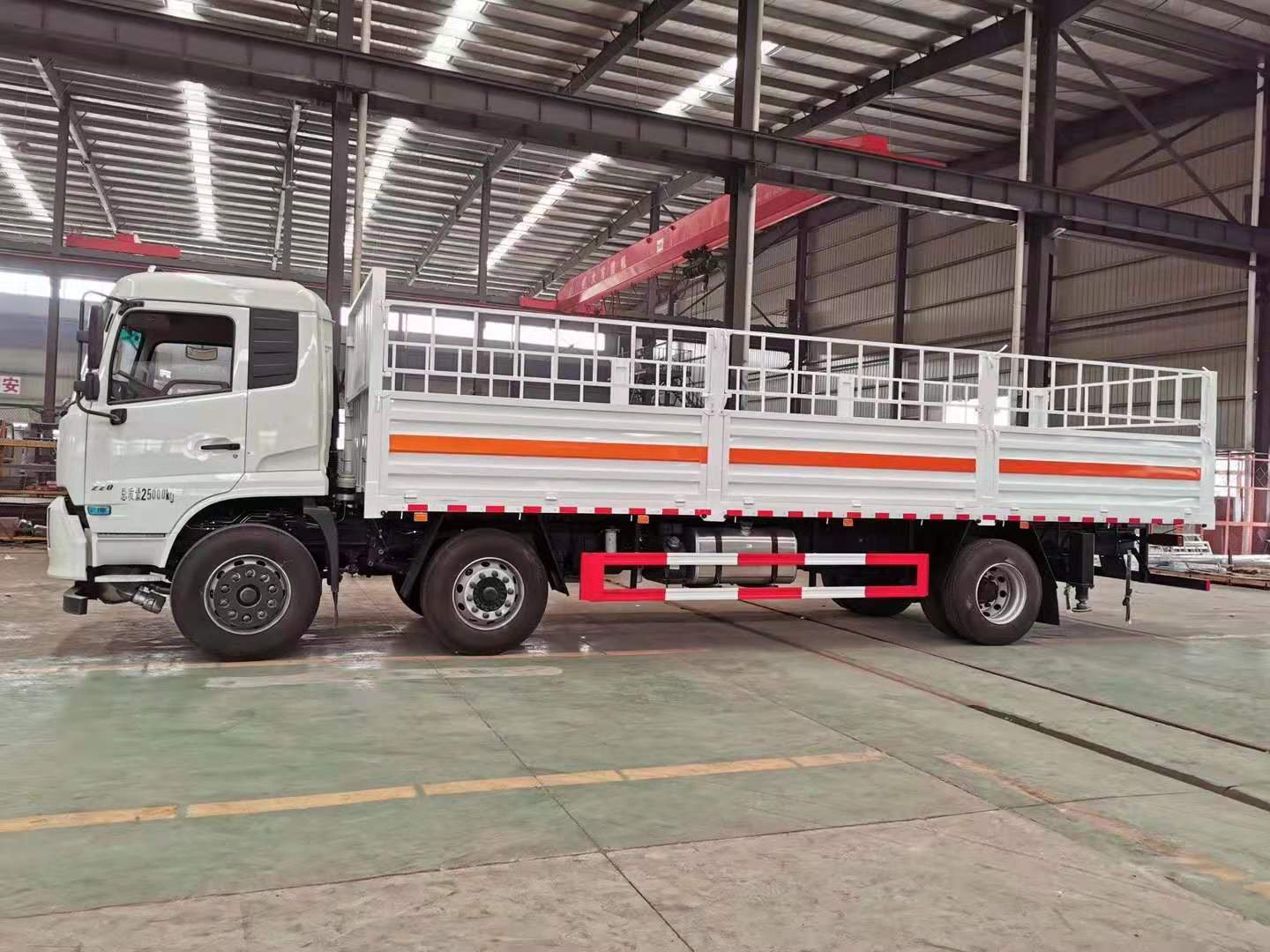 泰安2020年新规9.6米固废运输车整车报价 危险品车厂家