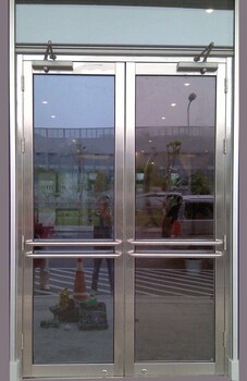 天津东丽区制作钢化玻璃门厂家，天津玻璃门安装维修更换地弹簧