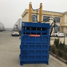 渭南羊毛液壓打包機(jī)壓包重量重羽毛打包圖片