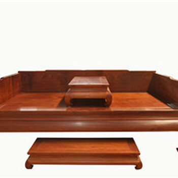 红木罗汉床工艺审美价值红木大师作品供应商保持红木罗汉床整洁