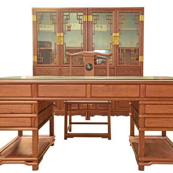 红木办公桌家具篆刻古典寓意图案红木办公桌家具色泽醇厚