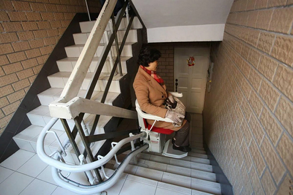 旋转楼梯升降椅启运厂家直销斜挂式电梯老人专用座椅电梯