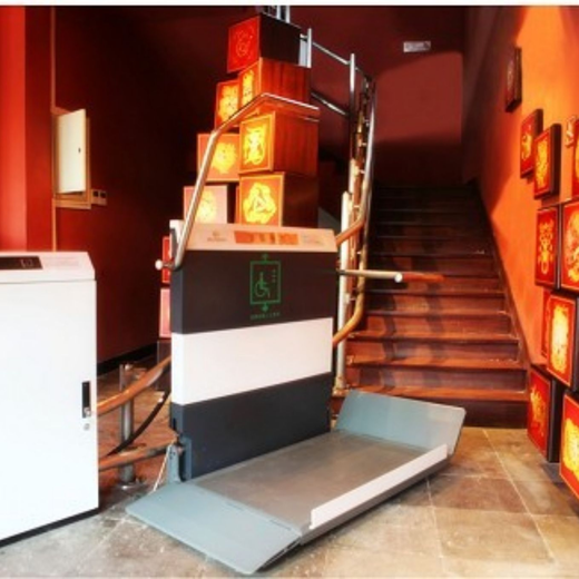 广东汕尾市小区停车场无障碍设备机械厂家启运安装定制楼梯曲线电梯