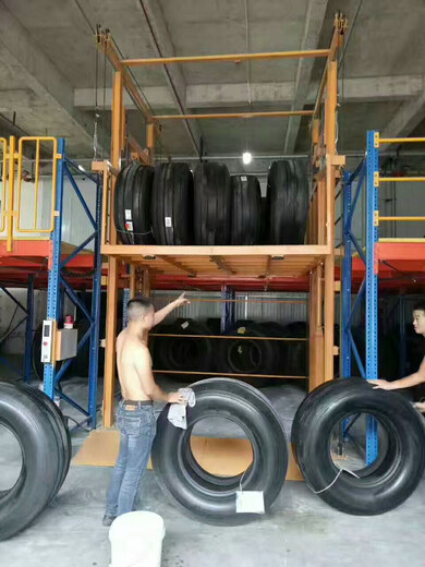 启运泸州市高空货运设备护栏液压升降机厂房货梯货梯机械