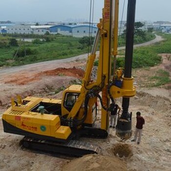 百色市旋挖施工队承接旋挖钻桩基，桩基施工，钢板桩刚便桥施工等