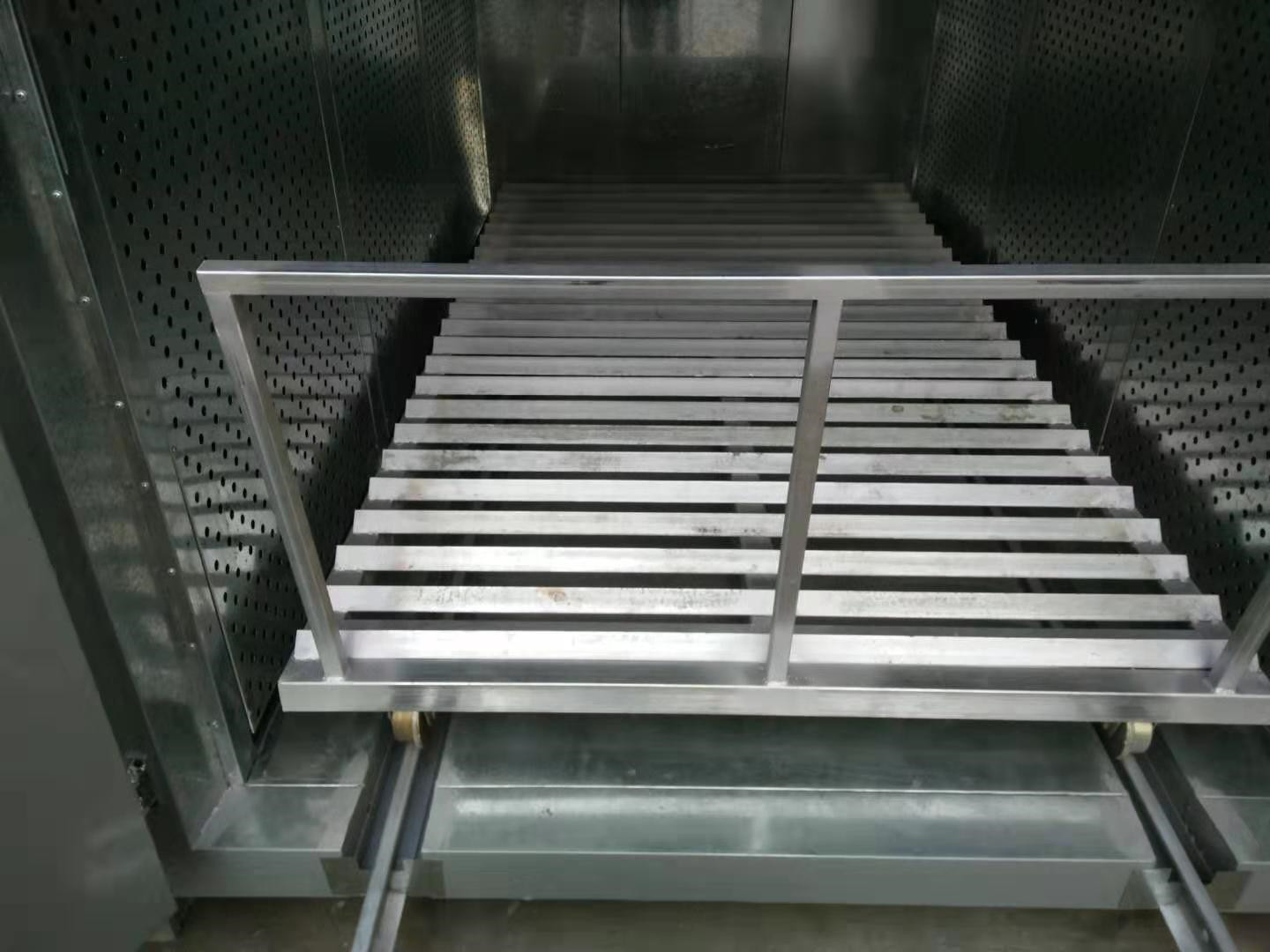 苏州150℃亚克力干燥箱-轨道式亚克力定型烘箱-亚克力折弯烘箱