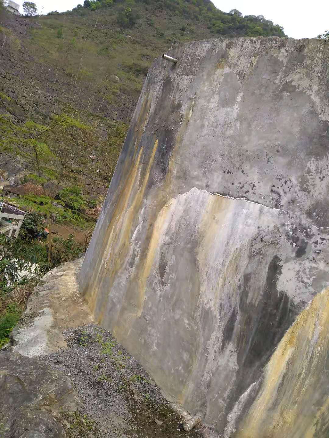 隆安县屋顶房顶防水堵漏