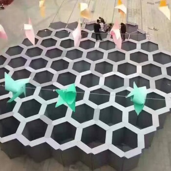 智力蜂巢迷宮出租方案趣味活動服務(wù)迷宮租賃