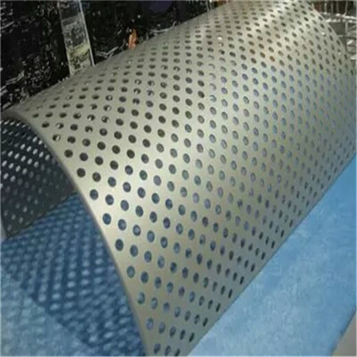 室外氟碳木纹铝单板-拉伸网,弧形铝单板多少钱一平