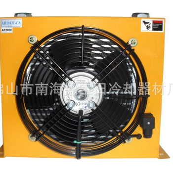 生產(chǎn)散熱AH1012T-CA風冷式油冷卻器