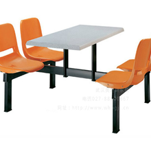 武汉美迪斯学校餐桌椅定制批发，量大从优，低价促销