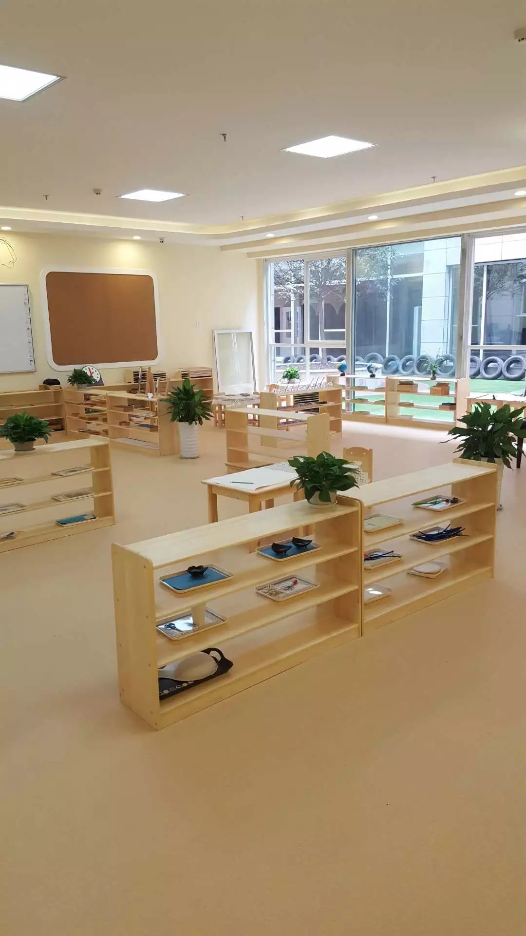成都實(shí)木幼兒園家具專業(yè)定做