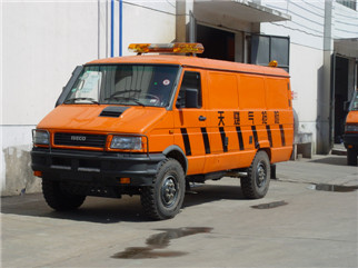 nj2054xgcg依维柯四驱越野工程车