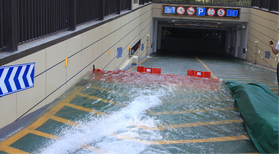 河北红色挡水板_安装简易快速直板弯板都可防水图片0