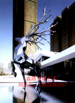 園林不銹鋼鹿子動物雕塑，用景觀藝術(shù)創(chuàng)新愛樂之城