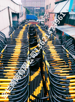 廠家供應(yīng)肇慶鐵馬護(hù)欄、施工圍欄、道路圍擋
