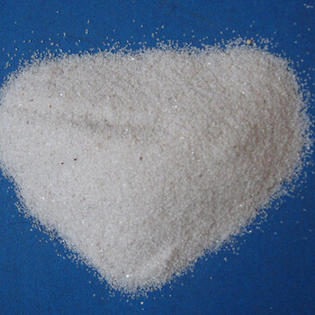 河南潤淋水處理精制石英砂濾料規(guī)格全，機(jī)械強(qiáng)度高，截污能力強(qiáng)是理想的水處理材料