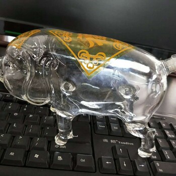 老母豬酒瓶空心小豬玻璃酒瓶吹制白酒瓶空心個性豬酒瓶