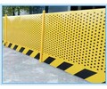 廣東韶關公路護欄機場護欄,鍍鋅板沖孔板圍擋,基坑臨時防護網
