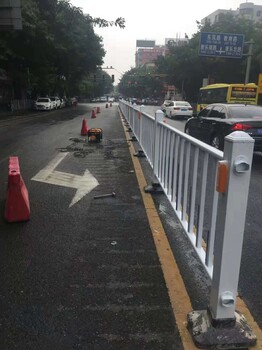 广东东莞高速防撞护栏道路安全护栏厂家易维护公路护栏多少钱一米