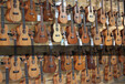 广州成与乐现代音乐中心，尤克里里吉他专卖培训乐器店琴行