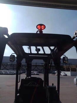 煙臺(tái)芝罘二手叉車(chē)買(mǎi)賣(mài)市場(chǎng)/2-3噸小型柴油叉車(chē)回收置換/以舊換新