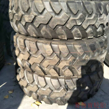 12.5R20前進(jìn)越野車輪胎烏尼莫克卡車輪胎