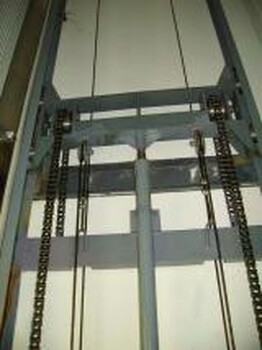 品质南宁壁挂式升降货梯广西桂林升降机