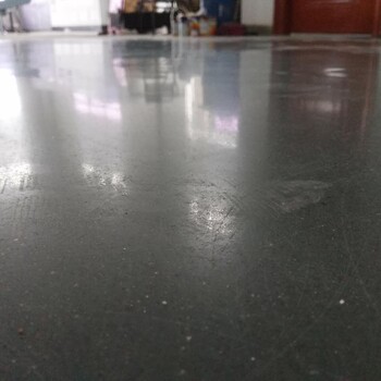 南寧市武鳴工業(yè)區(qū)水泥地面起灰處理武鳴水泥地面起砂處理固化處理