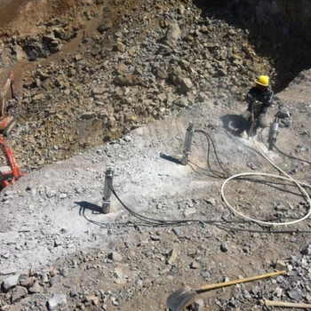 蚌埠高速施工遇到石头破石器本地哪有