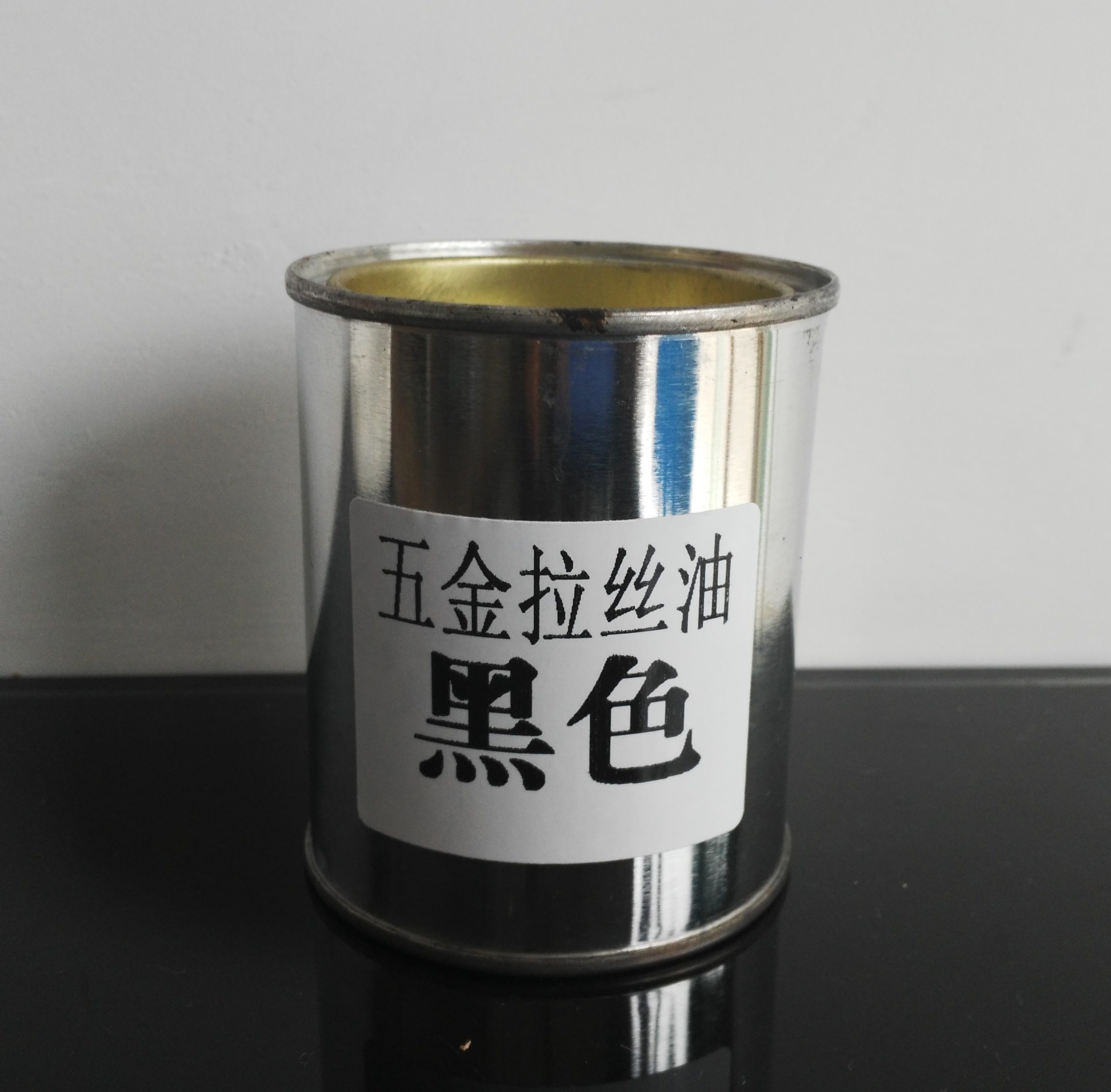 拉丝油漆/五金拉丝漆/电镀拉丝灰/金属拉丝漆/不锈钢拉丝油漆