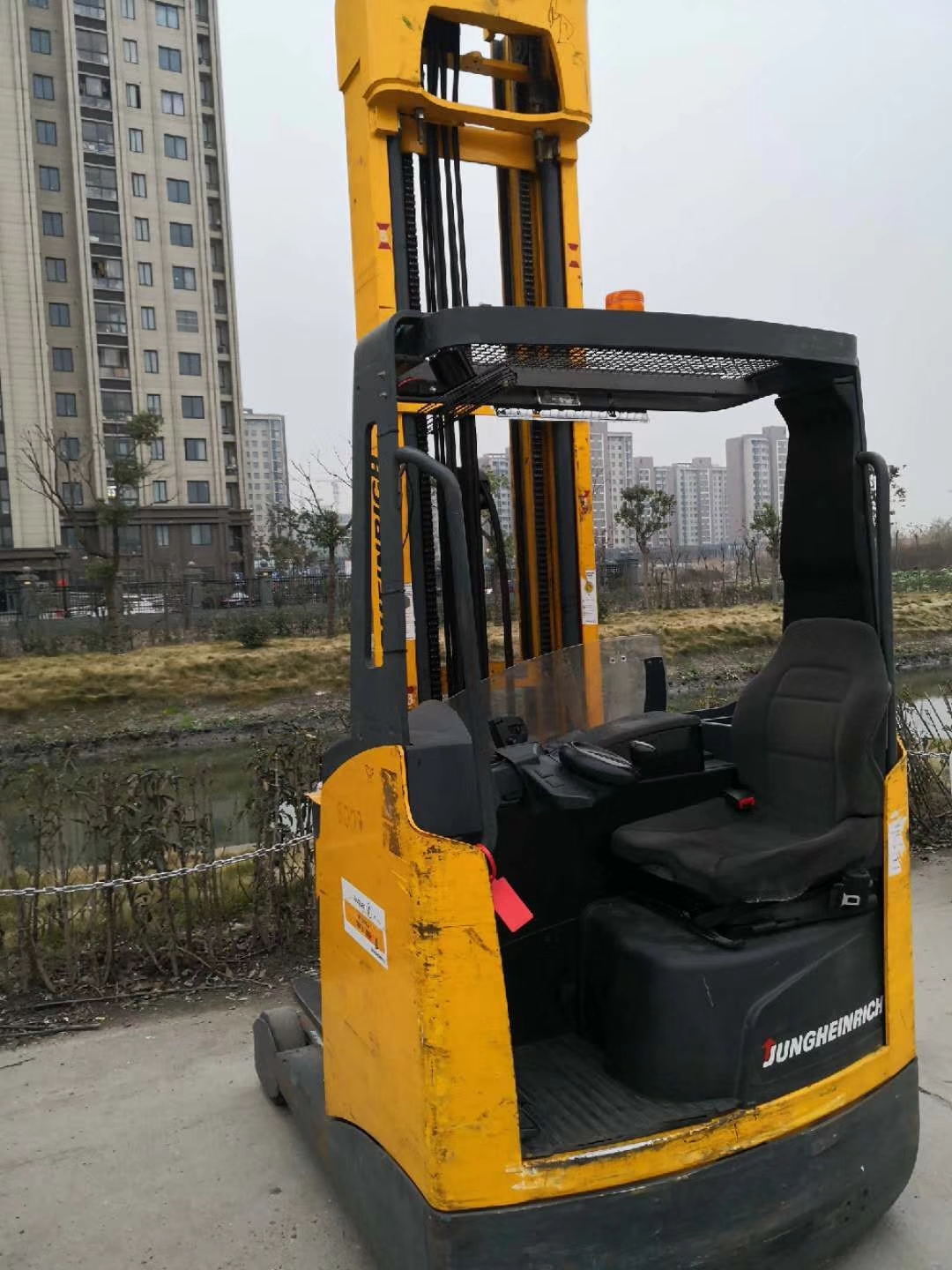 上海崇明叉車租賃公司上海則軼實業(yè)有限公司