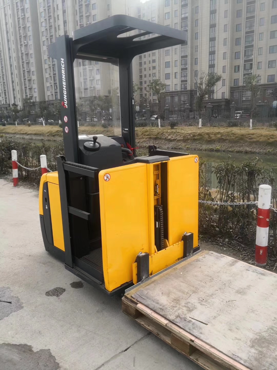 北京大興叉車租賃多少錢(qián)上海則軼實(shí)業(yè)有限公司