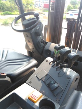北碚永恒力林德豐田電動平衡重叉車出租